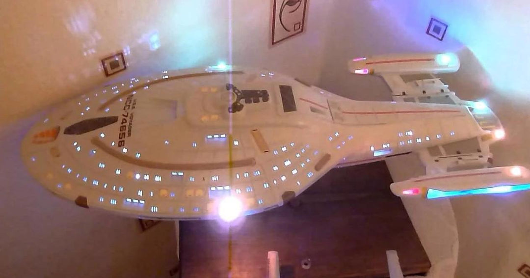 Star Trek Voyager Control Board and Remote Control System for the 1:677 Scale Model by Revell - Mahannah&